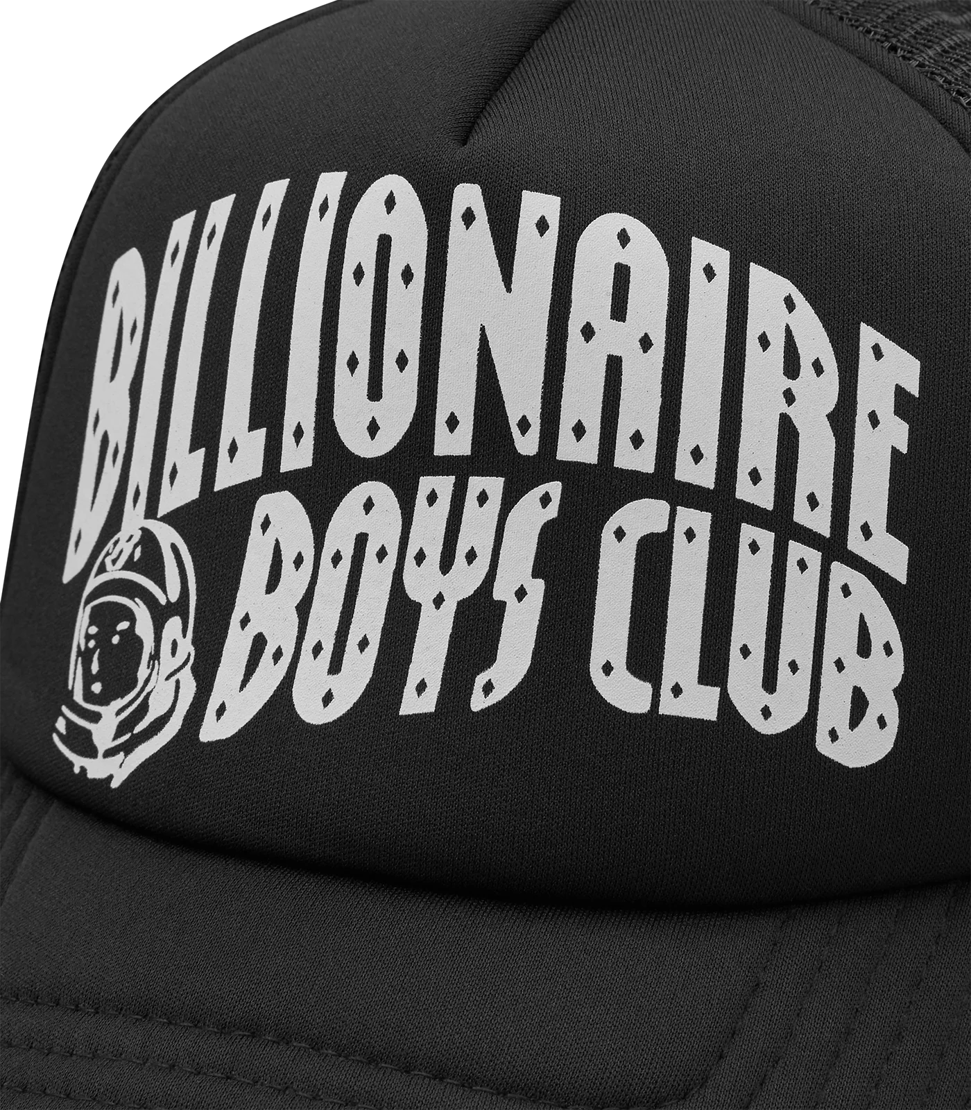 ARCH LOGO TRUCKER CAP - BLACK