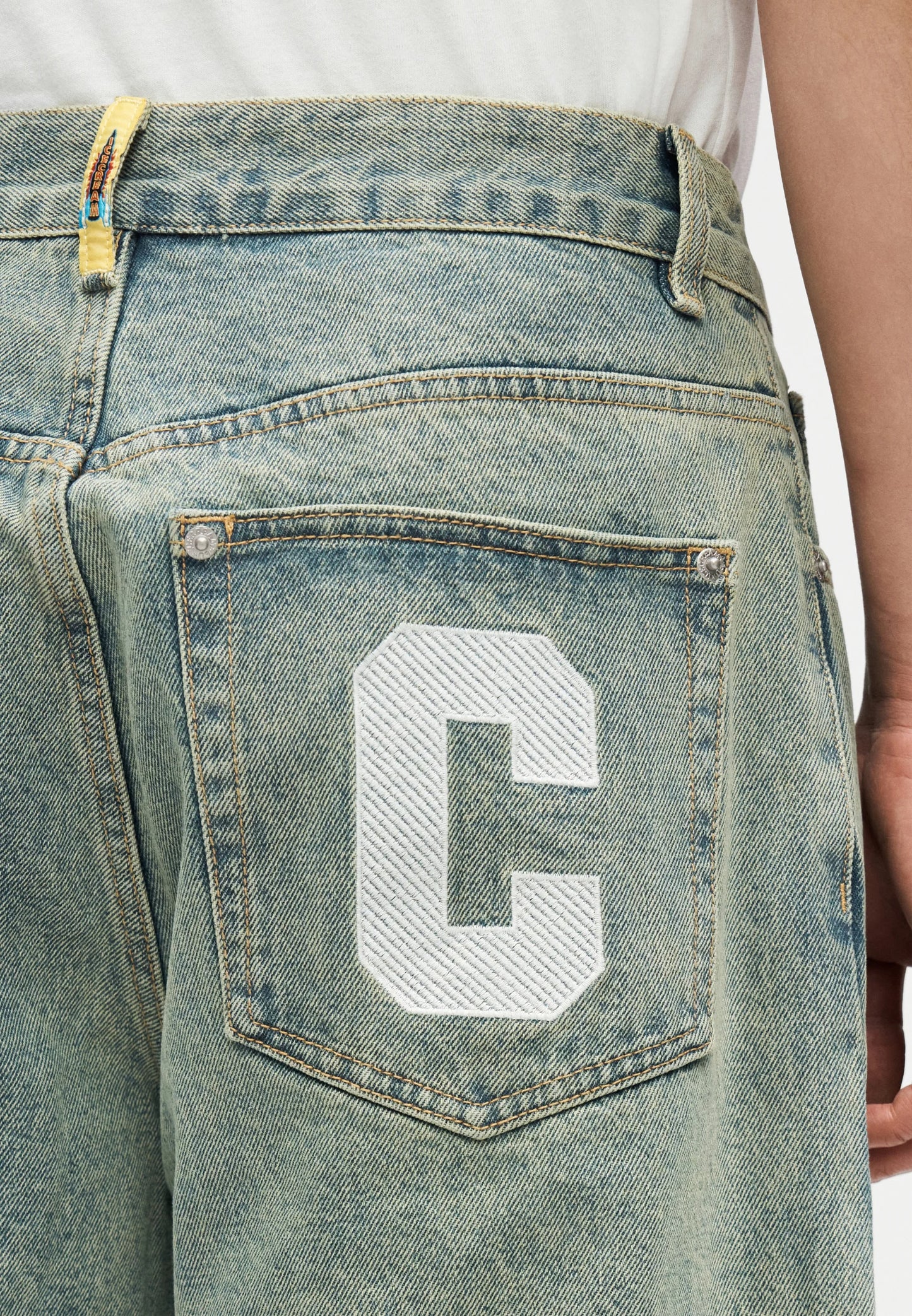 RUNNING DOG DENIM SHORTS - ACID WASH